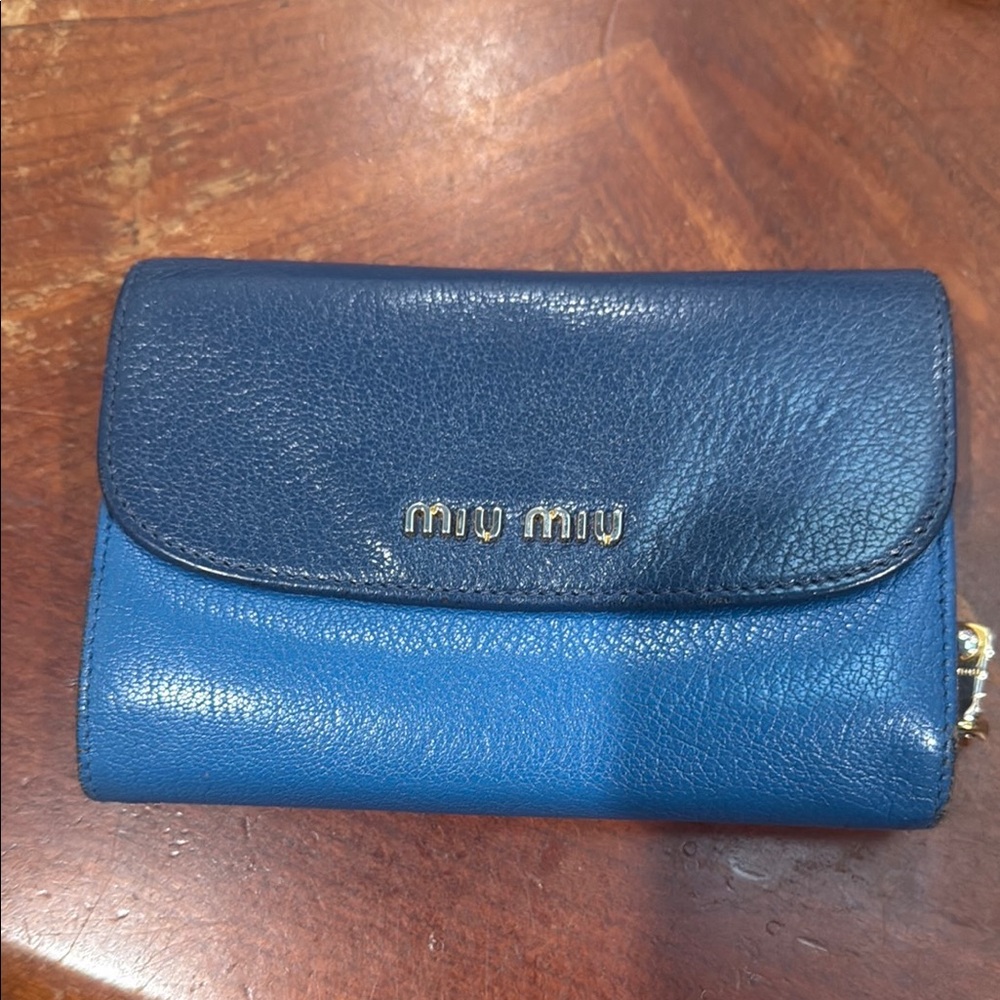 Miu Miu two-toned wallet